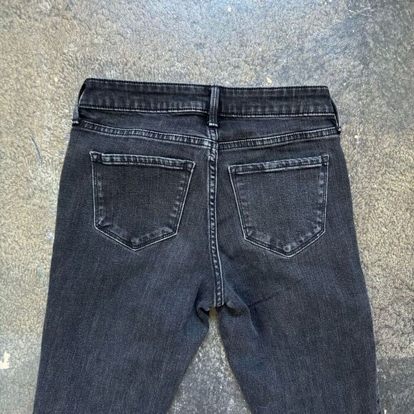 Old Navy Women’s Power Slim Straight Mid Rise Ripped Jeans Size 2 Distressed - Picture 12 of 12